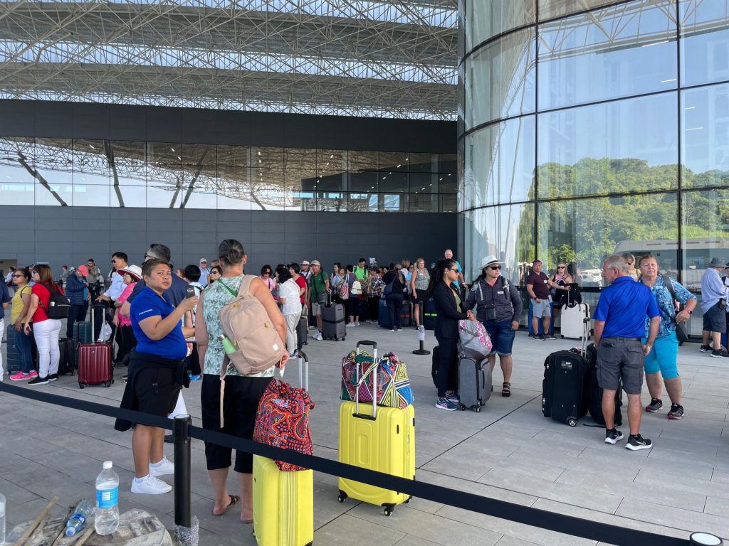 Puerto de Amador recibe miles de turistas a bordo de dos cruceros