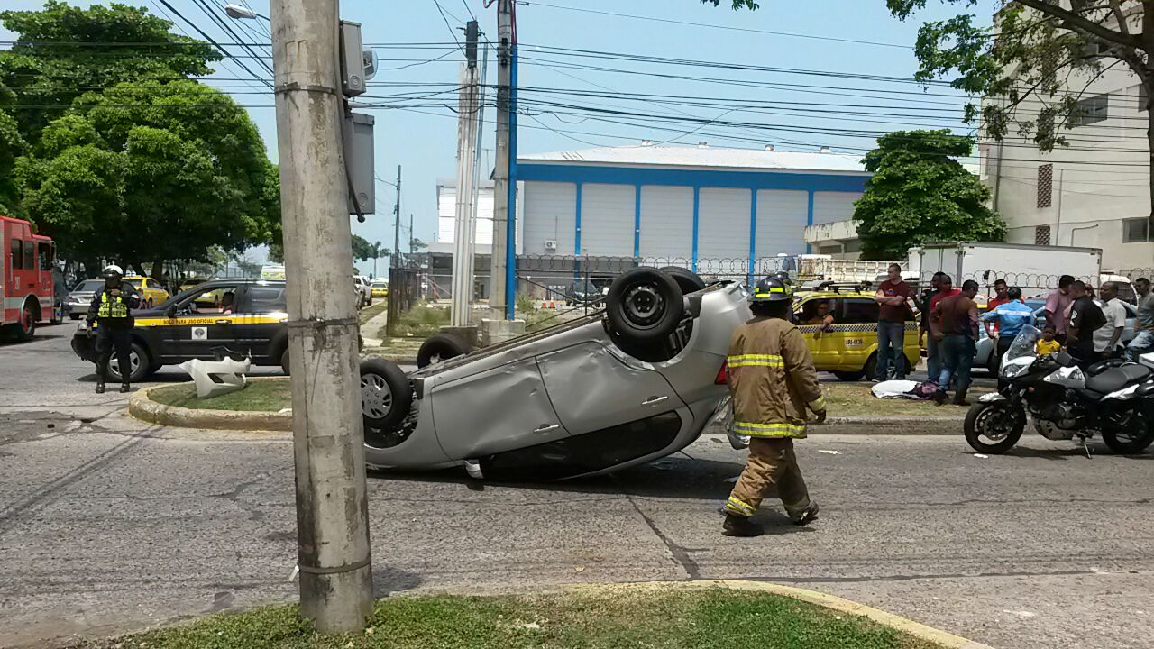Cortesía vial, menos accidentes.