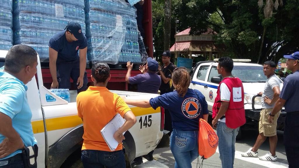 Sin identificar agente contaminante de agua en Isla Colón