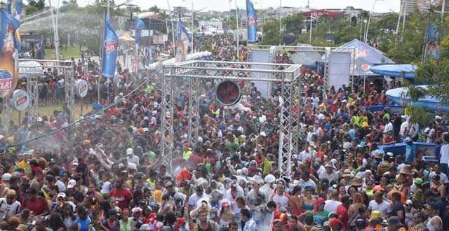 Carnavales Capitalinos en el año 2015 Los carnavales son un negocio atractivo?