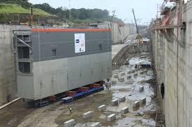Sobrecostes de las obras de ampliación del Canal