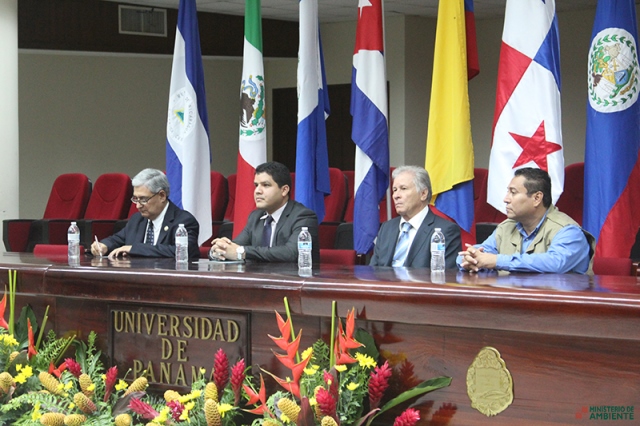 Ingenieros forestales analizan en congreso situación de bosques