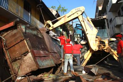 Demolición da inicio a renacimiento de El Terraplén