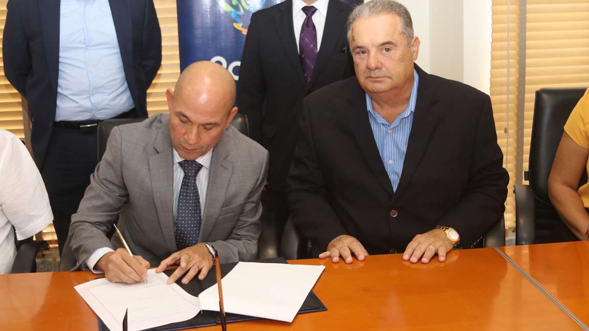 Traspasan terrenos para centro de convenciones verde en Boquete