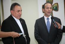 Monseñor José D. Ulloa y Jesús Sierra aliados por el turismo. Iglesia católica y ATP en convenio turístico