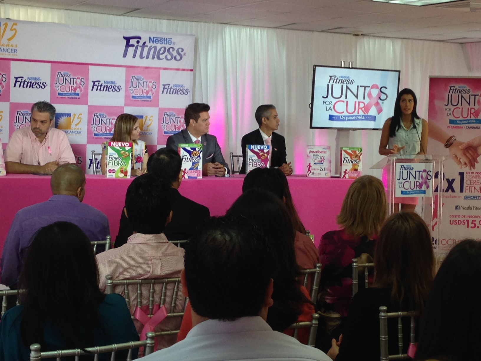 Ejecutivos de Nestlé durante el lanzamiento de la campaña. Nestlé anuncia campaña “Juntos por la cura”
