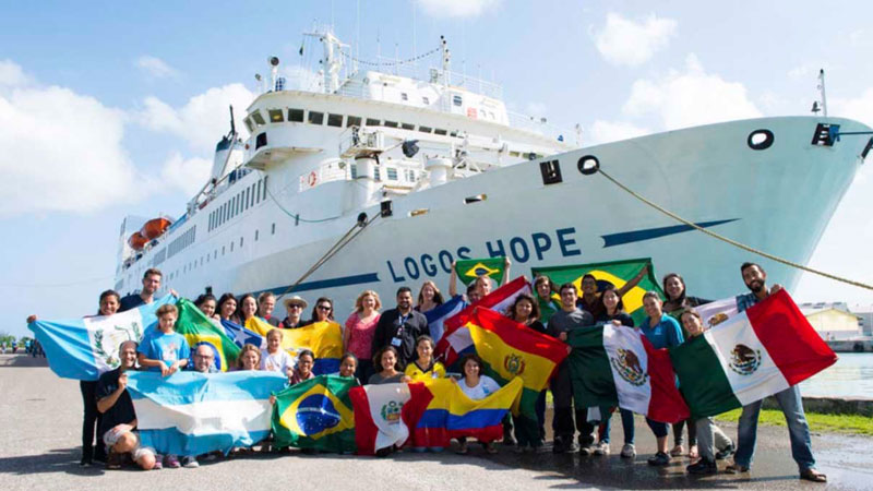 Llegará a Panamá la librería flotante más grande del mundo