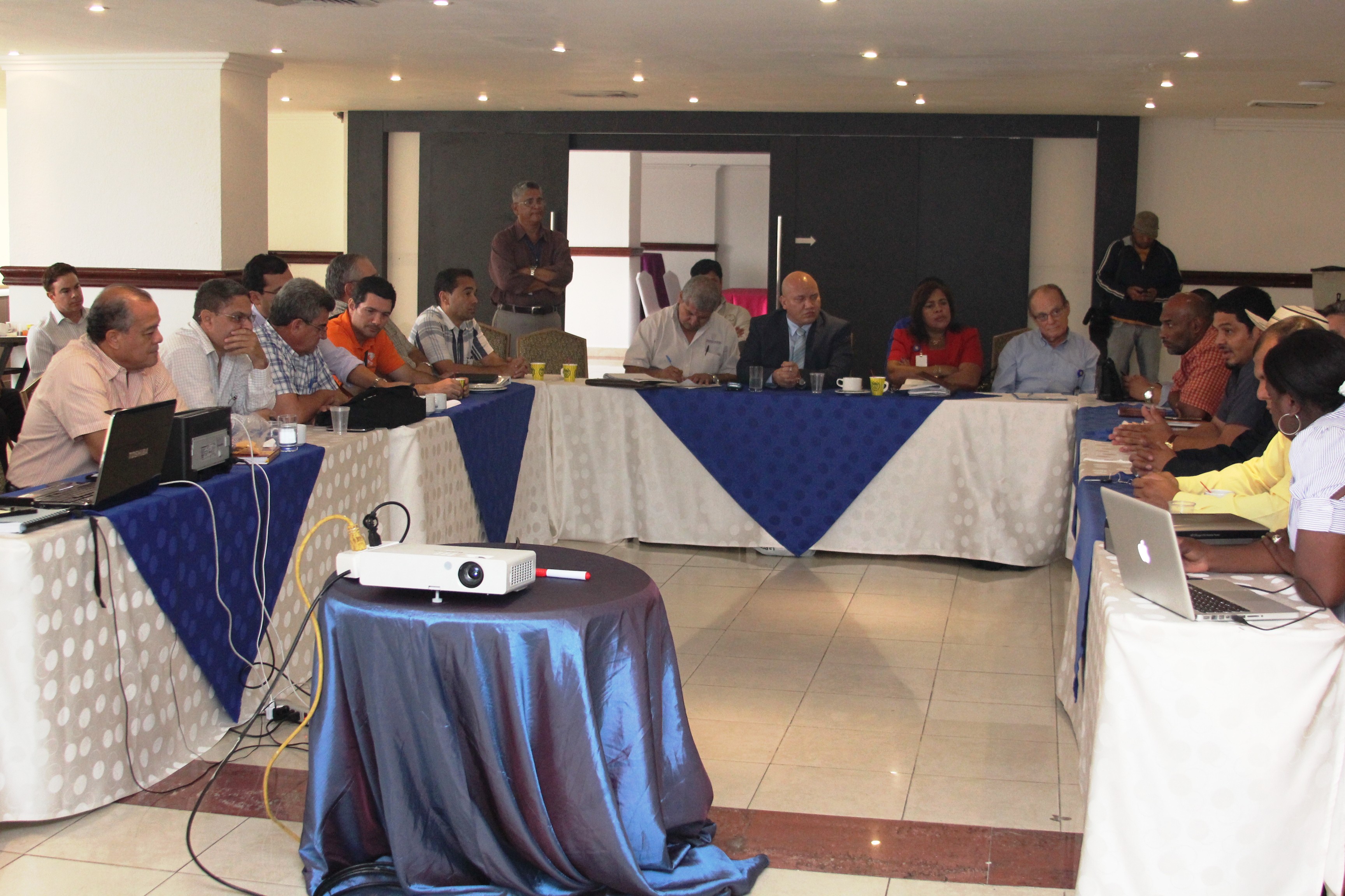 Inminente acuerdo CAPAC-SUNTRACS. Receso hasta hoy