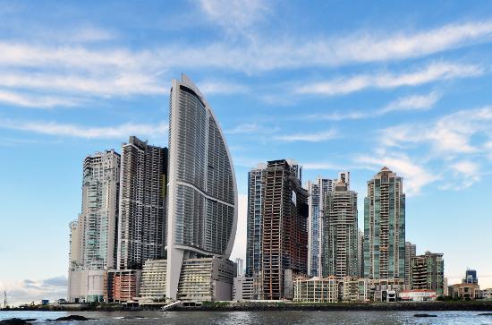 ¿El sector inmobiliario será el motor de la economía panameña?