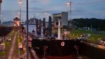 Buques neopanamax reservan su espacio para pasar por el Canal